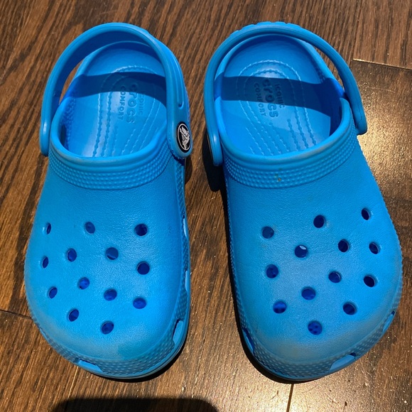 Crocs Classic Clogs - Picture 1 of 5